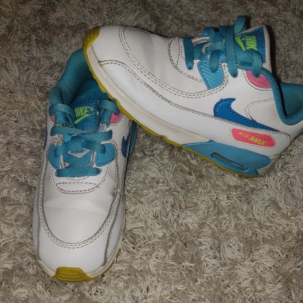 Girls 10c Nike Air Max.